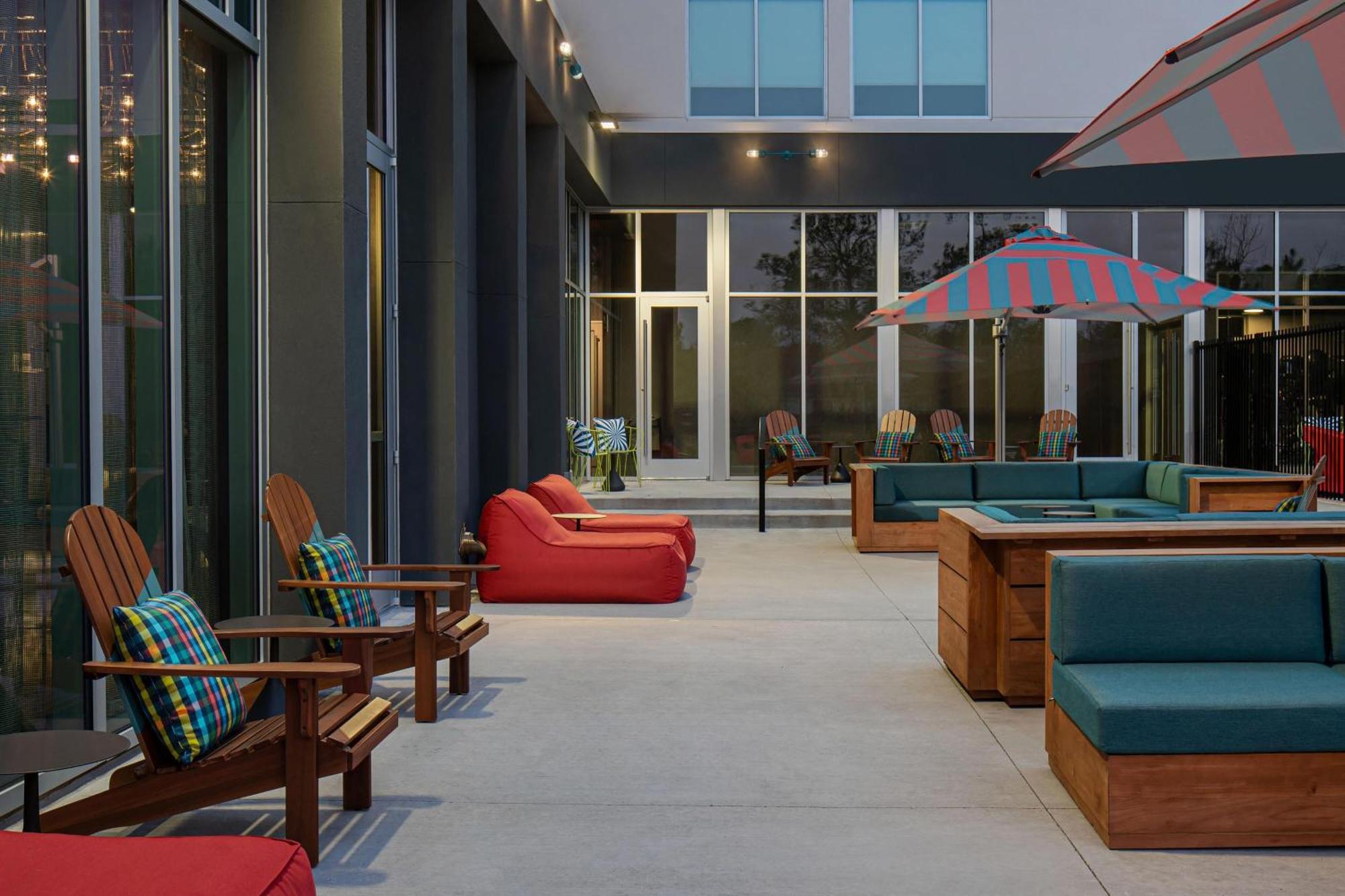 Hotel Aloft Houston Shenandoah - The Woodlands Exterior foto